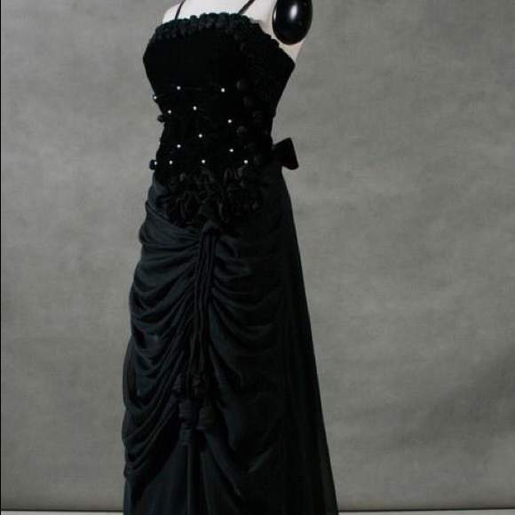 Von Lancelot designer Gowns - Picture 6 of 8